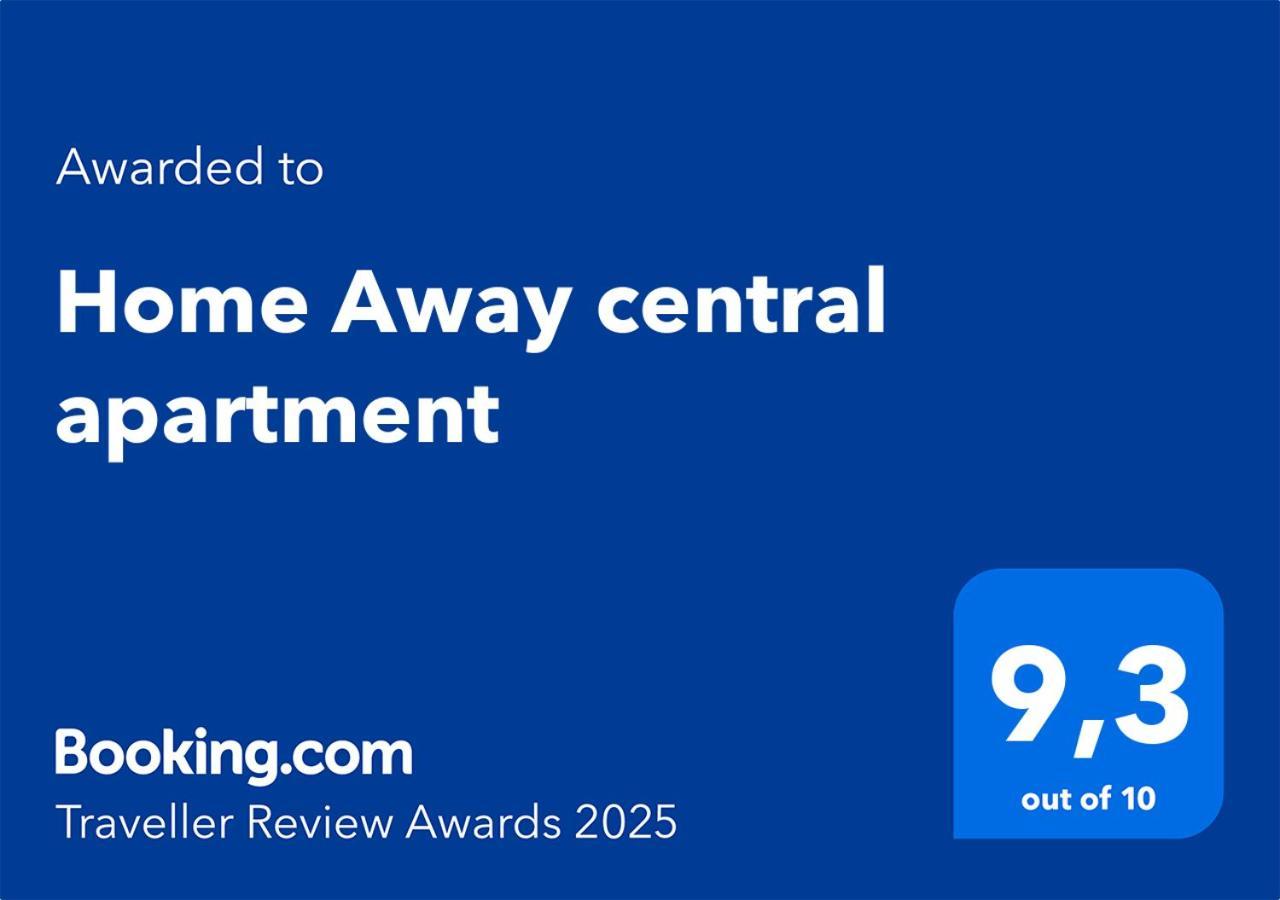Home Away Main Square Apartment ポプラト エクステリア 写真